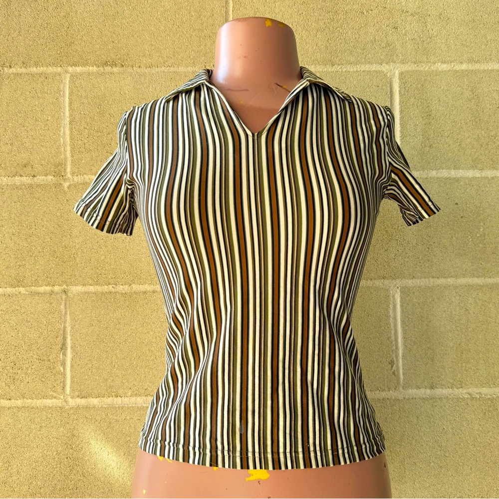 VINTAGE 90s does 70s  short sleeve collared striped tee